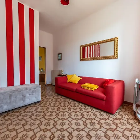 Casa Vacanza Dimora Vincenza Luino Exterior photo